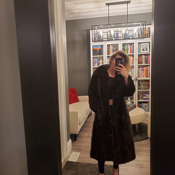 Vintage Long Fur Coat - Picture 4 of 6